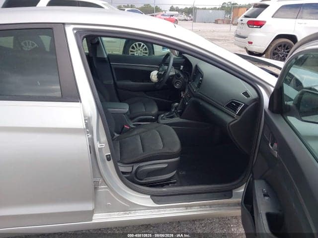 2018 HYUNDAI ELANTRA SEL 5