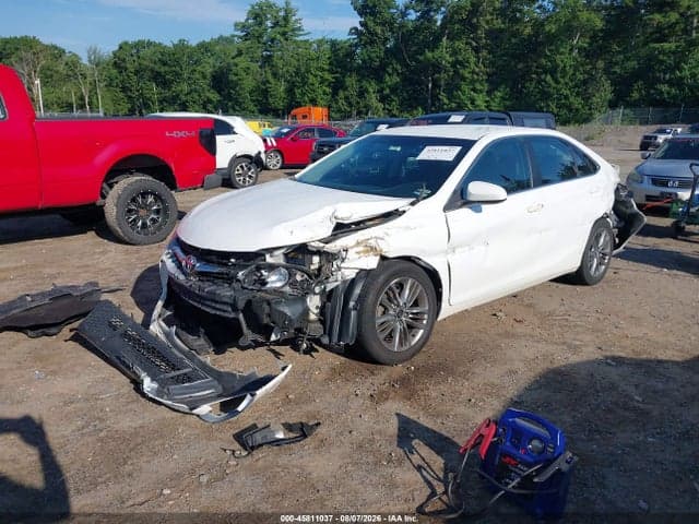 2017 TOYOTA CAMRY SE 2