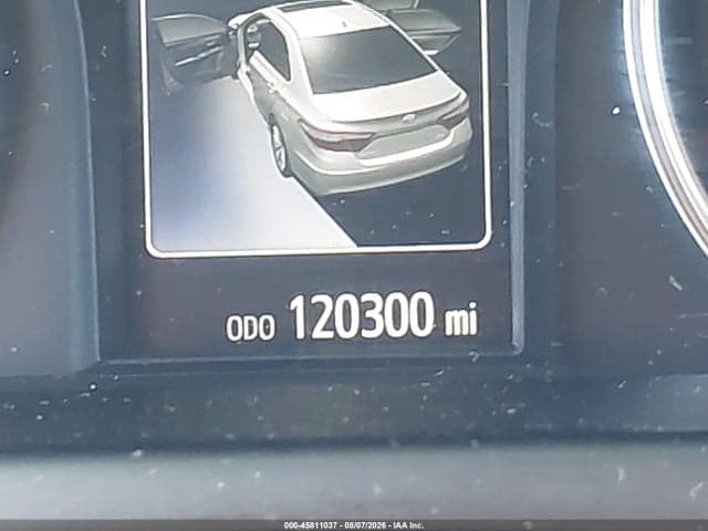 2017 TOYOTA CAMRY SE 16