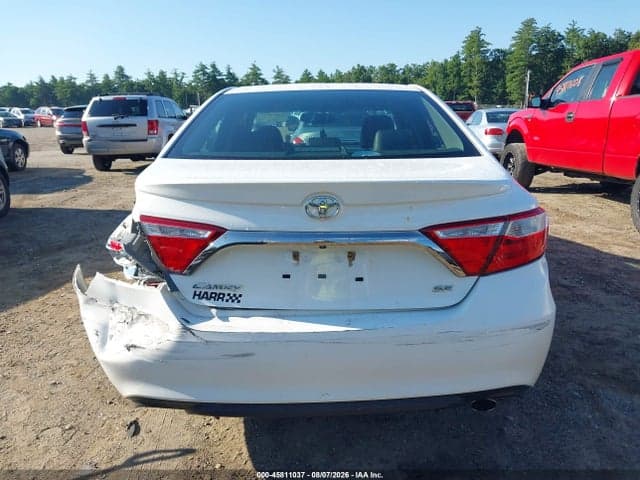 2017 TOYOTA CAMRY SE 17