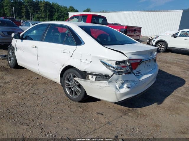 2017 TOYOTA CAMRY SE 3