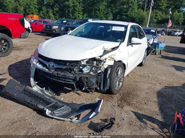 2017 TOYOTA CAMRY SE 6