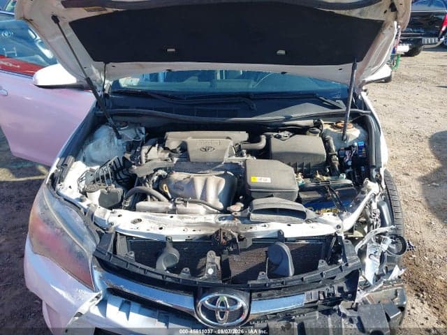 2017 TOYOTA CAMRY SE 10