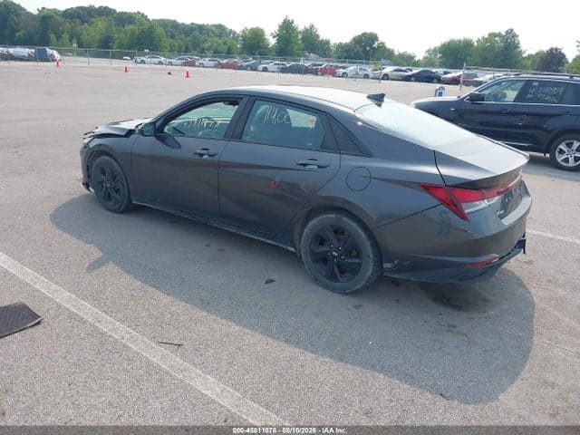 2021 HYUNDAI ELANTRA SEL 3