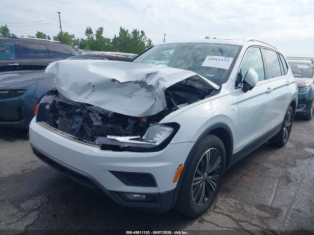 2018 VOLKSWAGEN TIGUAN 2.0T SE/2.0T SEL 2