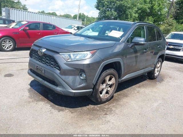 2019 TOYOTA RAV4 XLE 2
