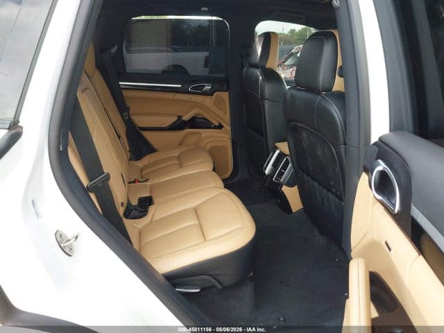 2017 PORSCHE CAYENNE E-HYBRID S PLATINUM EDITION 8