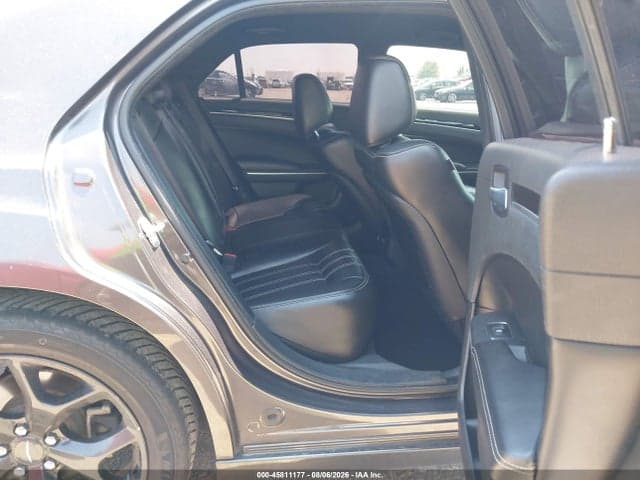 2021 CHRYSLER 300 300S 8