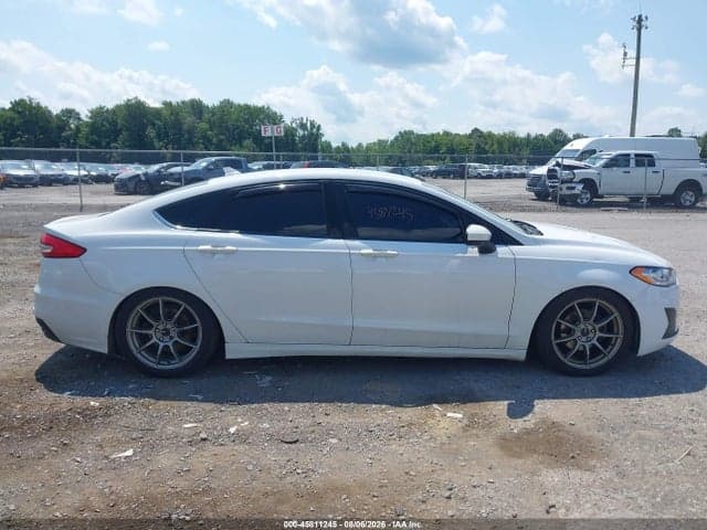 2020 FORD FUSION SE 13