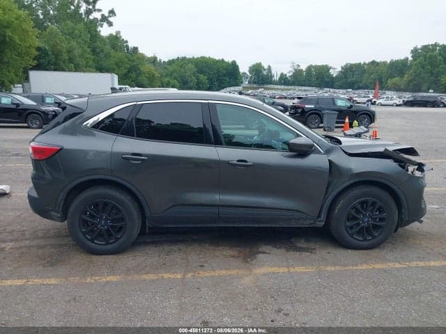 2020 FORD ESCAPE SE 13