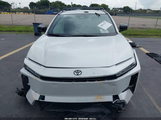 2026 TOYOTA C-HR SE 12