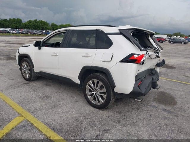 2019 TOYOTA RAV4 XLE PREMIUM 3