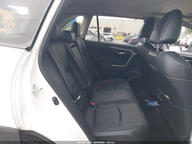 2019 TOYOTA RAV4 XLE PREMIUM 8