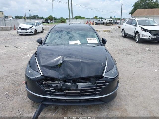 2021 HYUNDAI SONATA SE 12