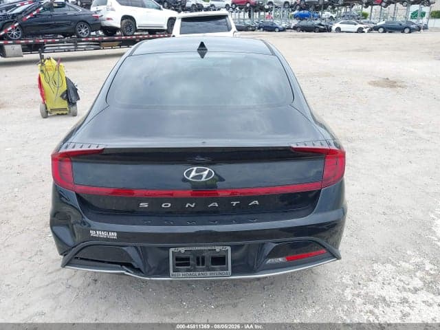 2021 HYUNDAI SONATA SE 16