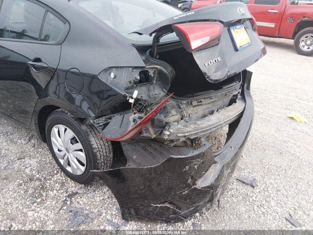 2017 KIA FORTE LX 6