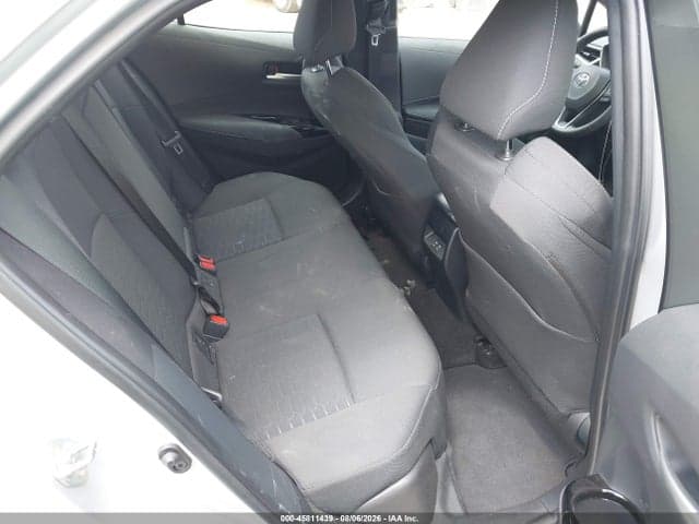 2025 TOYOTA COROLLA SE 8