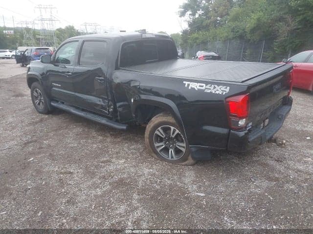 2018 TOYOTA TACOMA TRD SPORT 3