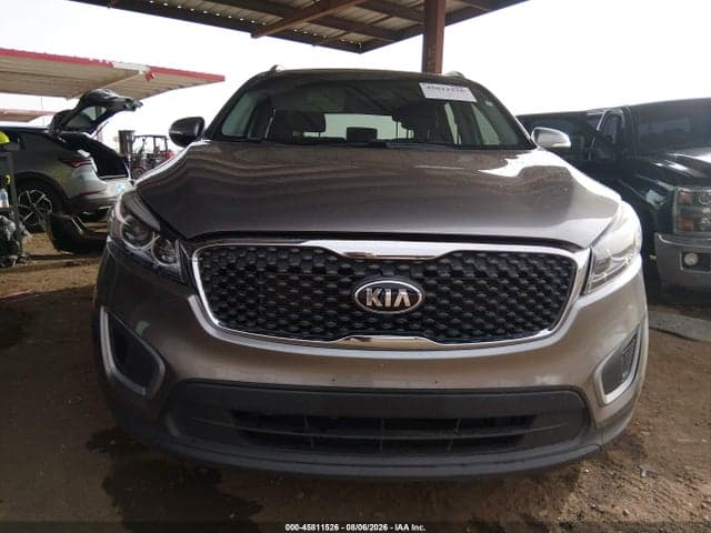 2018 KIA SORENTO 2.4L LX 12
