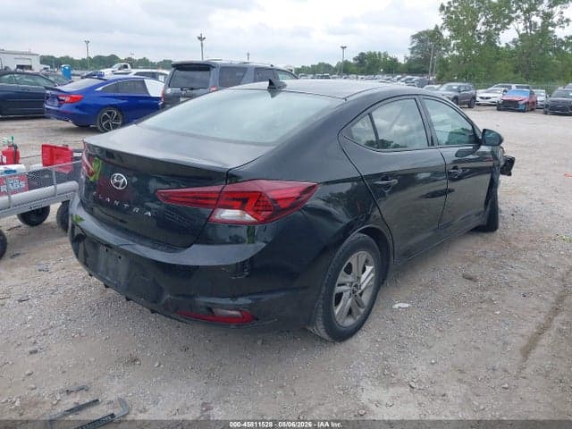 2020 HYUNDAI ELANTRA SEL 4