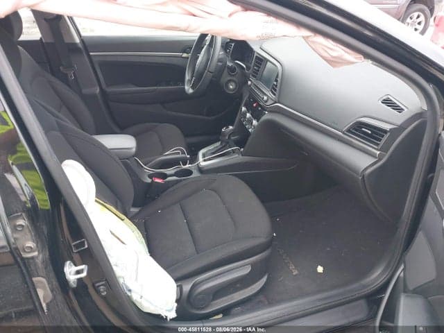 2020 HYUNDAI ELANTRA SEL 5