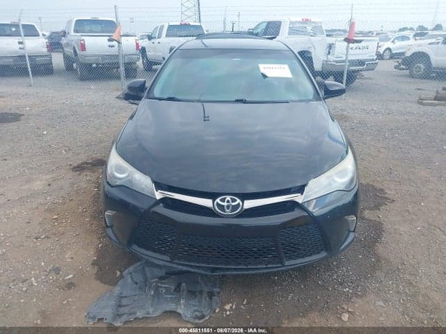 2017 TOYOTA CAMRY SE 13