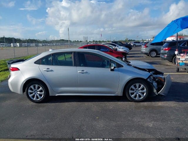 2021 TOYOTA COROLLA LE 13