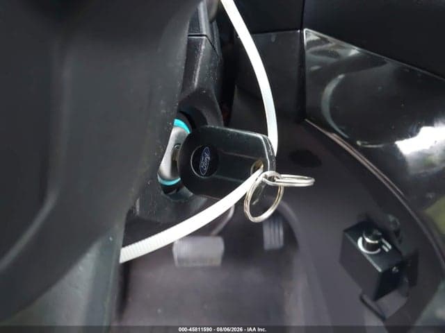 2017 FORD ESCAPE SE 11