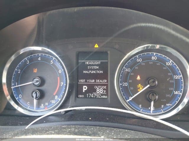 2018 TOYOTA COROLLA LE 7