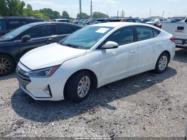 2019 HYUNDAI ELANTRA SE 2
