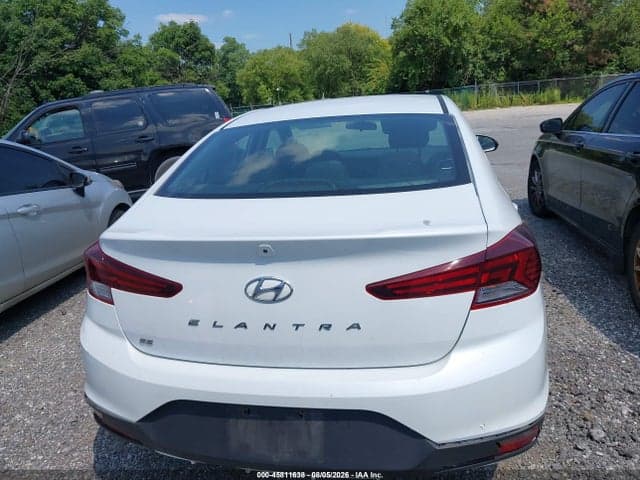 2019 HYUNDAI ELANTRA SE 16