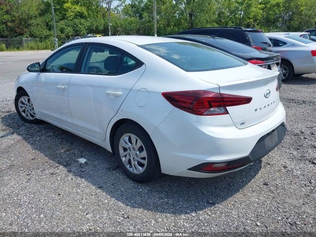 2019 HYUNDAI ELANTRA SE 3