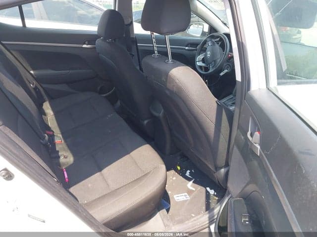 2019 HYUNDAI ELANTRA SE 8