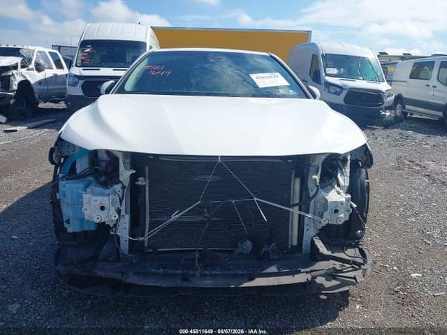 2018 TOYOTA CAMRY SE 12