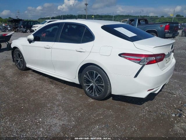 2018 TOYOTA CAMRY SE 3