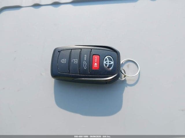 2025 TOYOTA GRAND HIGHLANDER HYBRID XLE 11