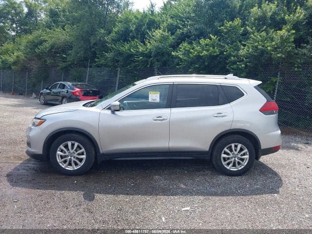2017 NISSAN ROGUE SV 13