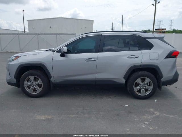 2025 TOYOTA RAV4 XLE 13