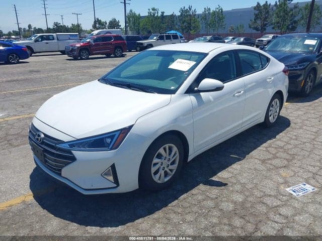 2019 HYUNDAI ELANTRA SE 2