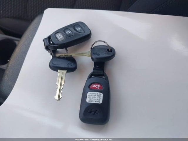 2019 HYUNDAI ELANTRA SE 11