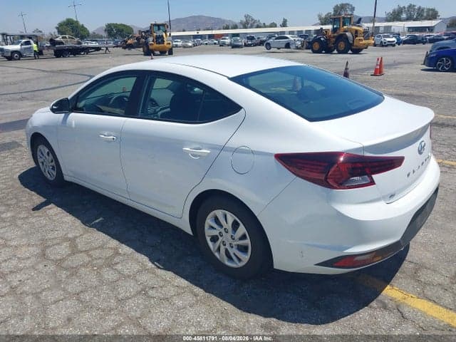 2019 HYUNDAI ELANTRA SE 3