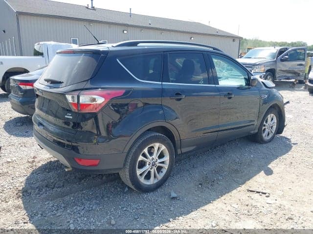 2018 FORD ESCAPE SE 4