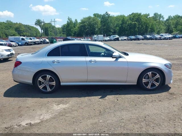 2017 MERCEDES-BENZ E 300 4MATIC 13