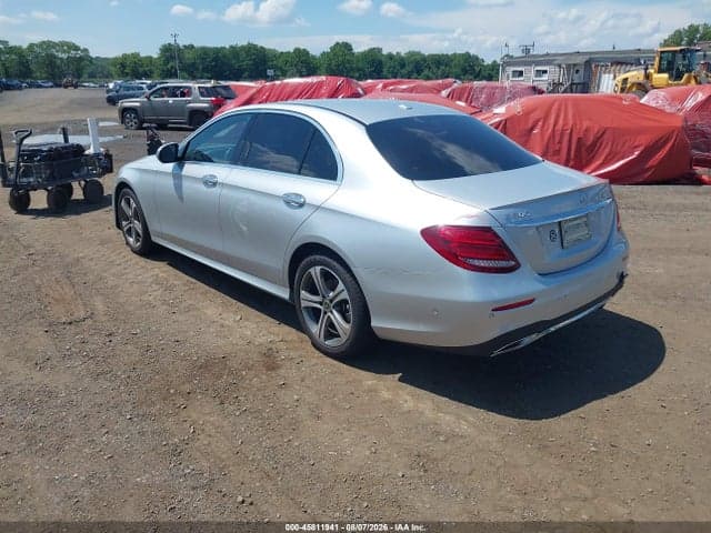 2017 MERCEDES-BENZ E 300 4MATIC 3