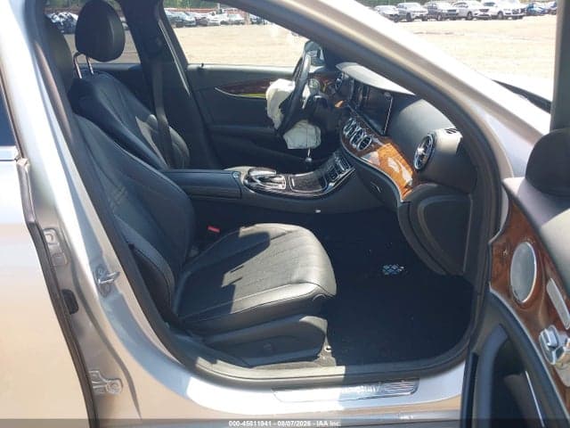2017 MERCEDES-BENZ E 300 4MATIC 5