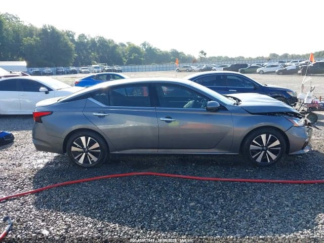 2020 NISSAN ALTIMA SL FWD 13