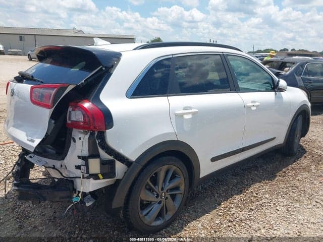 2017 KIA NIRO EX 4