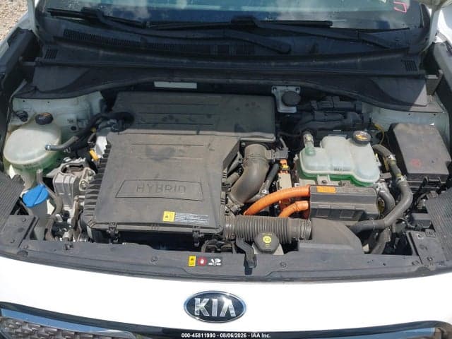 2017 KIA NIRO EX 10