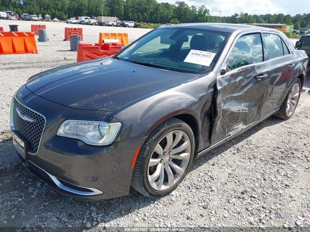 2018 CHRYSLER 300 TOURING 2