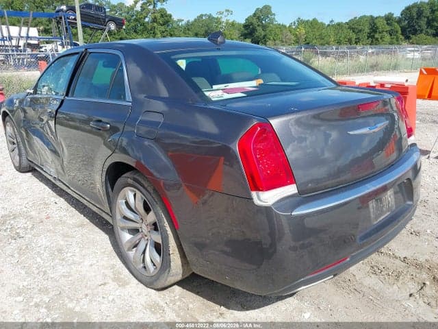 2018 CHRYSLER 300 TOURING 3